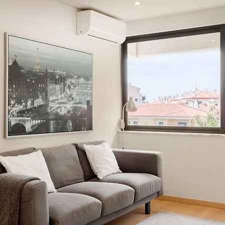 The Light | Cascais São Domingos de Rana