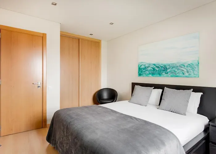 The Light | Cascais *